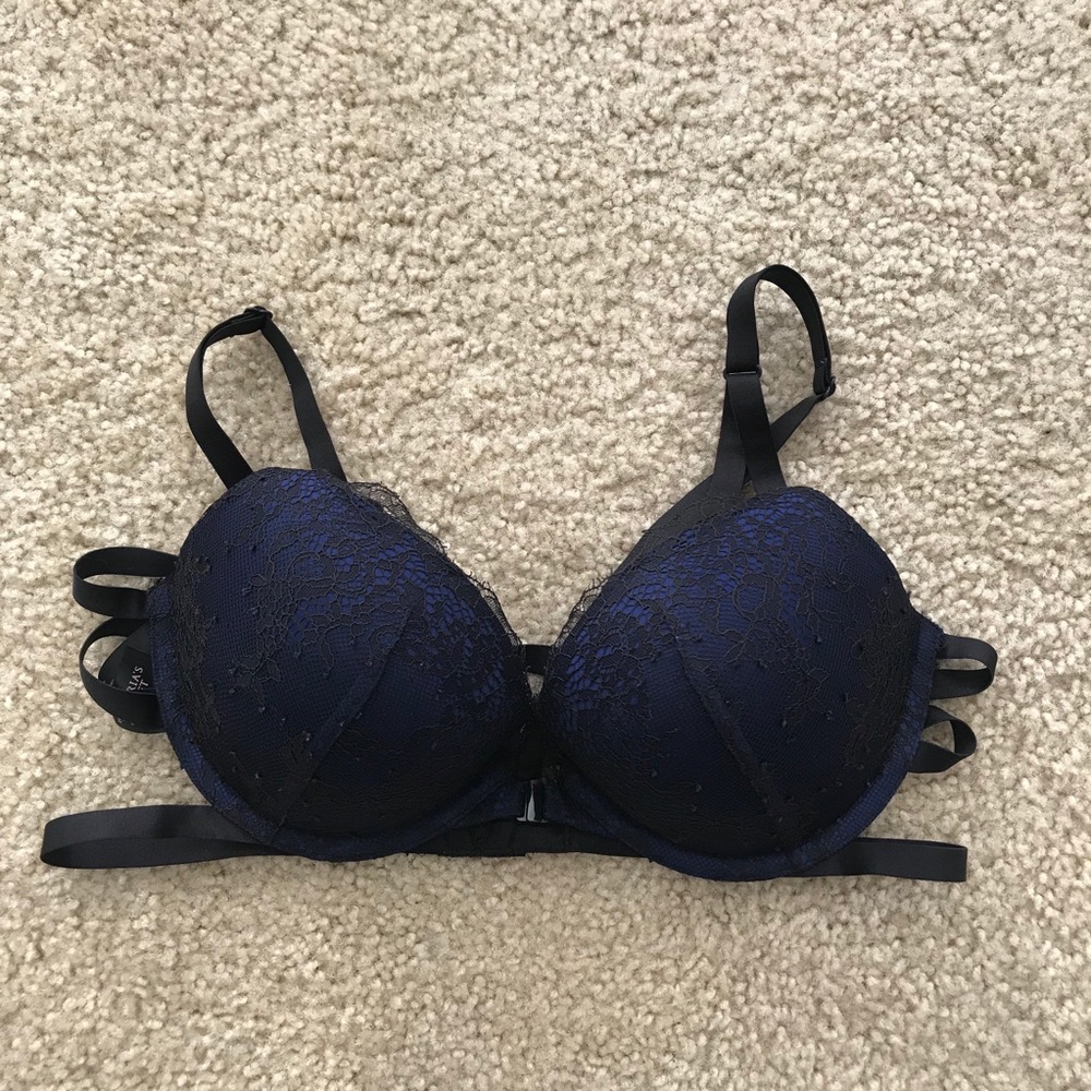 VICTORIAS SECRET CAGE BACK BRA